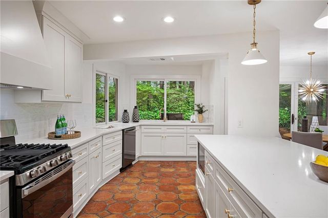 4198 Lake Rill Court, Marietta, GA 30062