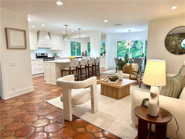 4198 Lake Rill Court, Marietta, GA 30062