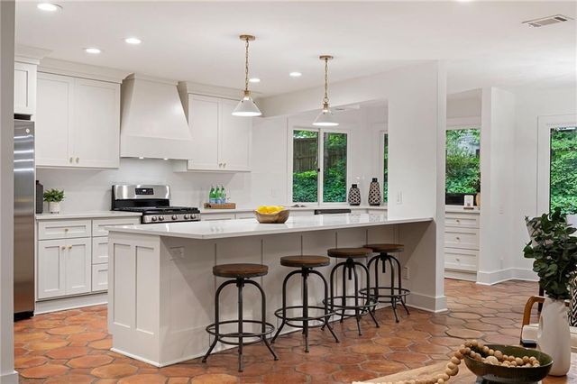 4198 Lake Rill Court, Marietta, GA 30062