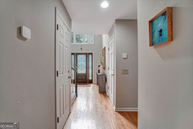 115 Glen Holly Drive, Roswell, GA 30076
