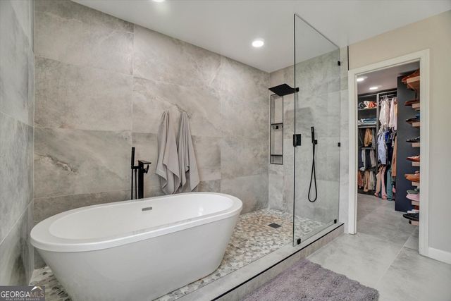 115 Glen Holly Drive, Roswell, GA 30076