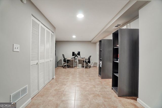115 Glen Holly Drive, Roswell, GA 30076