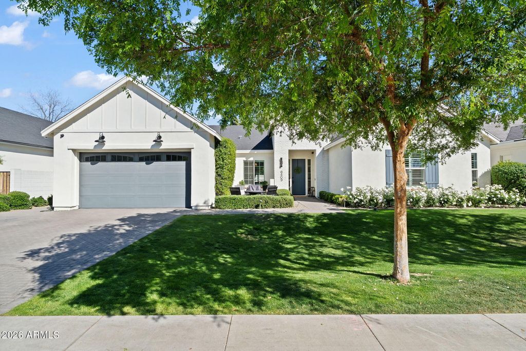 8409 N DILLER GROVE Lane, Phoenix, AZ 85021 — exterior