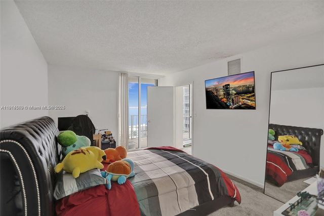 7601 E Treasure Dr 2421, North Bay Village, FL 33141