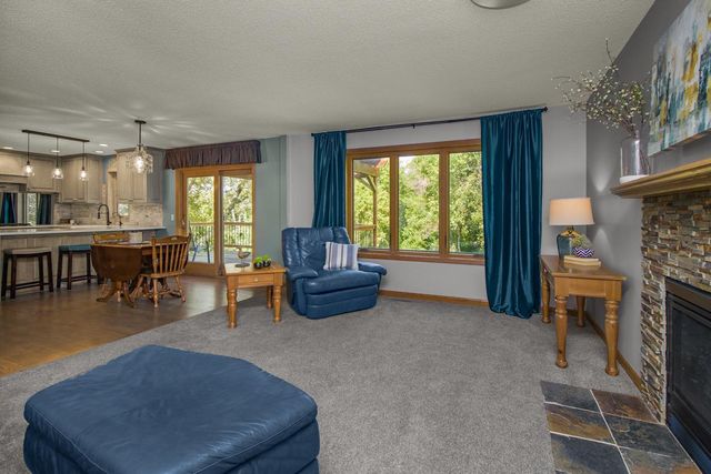 8610 Valley View Court, Chanhassen, MN 55317