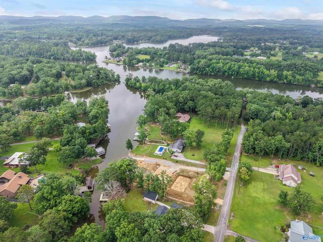 51 W Aqua Vista Drive, Gadsden, AL 35901