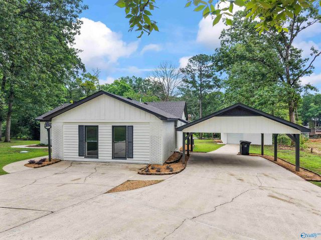 51 W Aqua Vista Drive, Gadsden, AL 35901