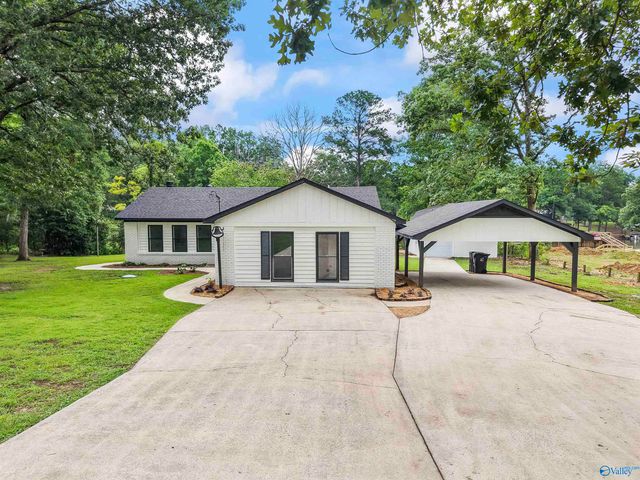 51 W Aqua Vista Drive, Gadsden, AL 35901