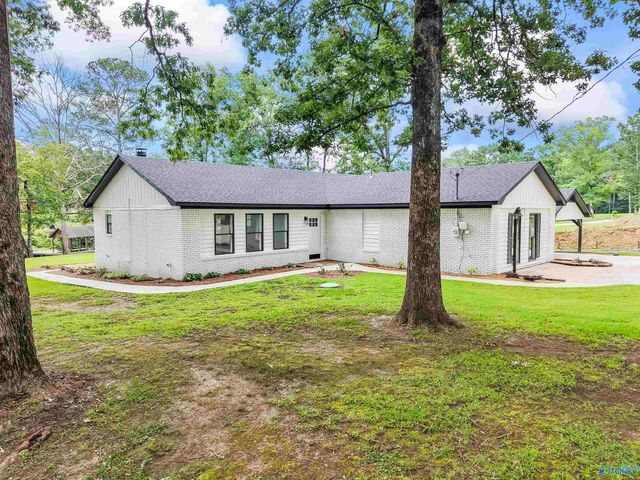 51 W Aqua Vista Drive, Gadsden, AL 35901