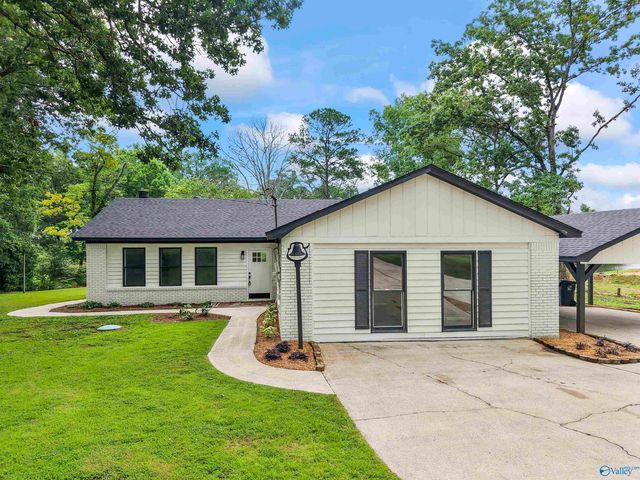 51 W Aqua Vista Drive, Gadsden, AL 35901