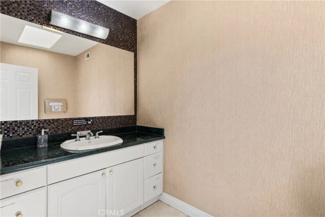 18841 Pasadero Drive, Tarzana, CA 91356