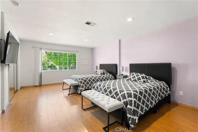 18841 Pasadero Drive, Tarzana, CA 91356