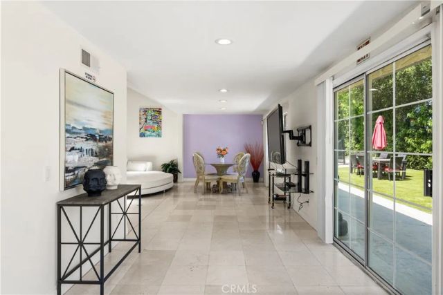 18841 Pasadero Drive, Tarzana, CA 91356