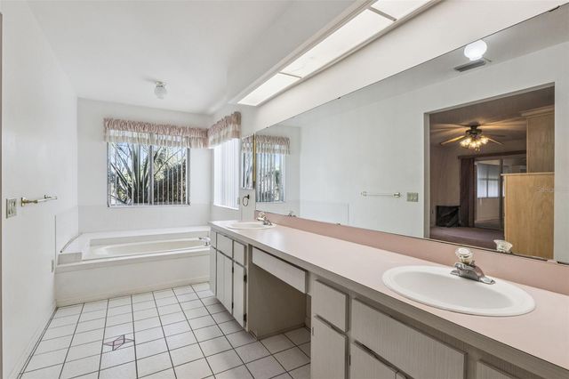 828 DUNDEE CIRCLE, Leesburg, FL 34788