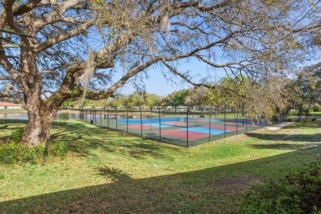 828 DUNDEE CIRCLE, Leesburg, FL 34788