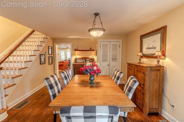 1081 E Tienken Road N, Rochester Hills, MI 48306