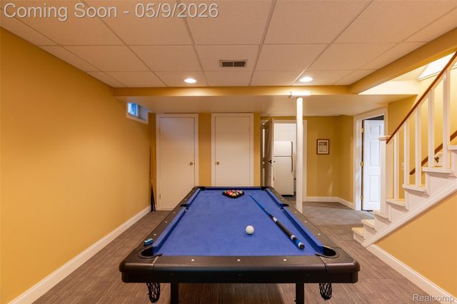 1081 E Tienken Road N, Rochester Hills, MI 48306