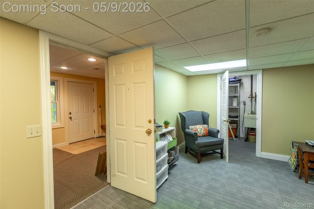 1081 E Tienken Road N, Rochester Hills, MI 48306