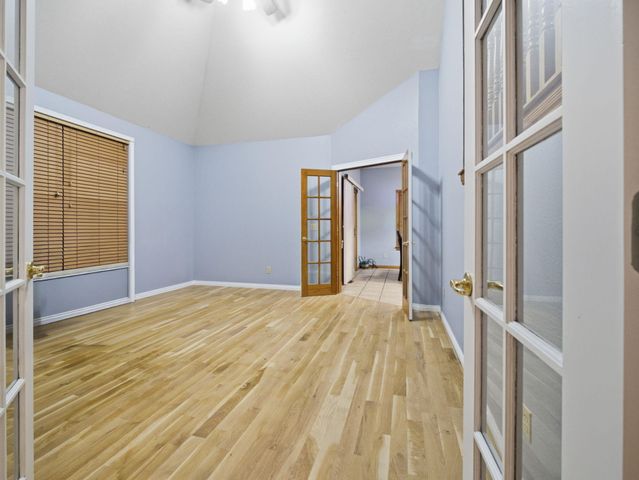 709 N Milton Drive, Nixa, MO 65714