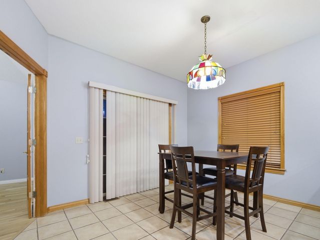 709 N Milton Drive, Nixa, MO 65714