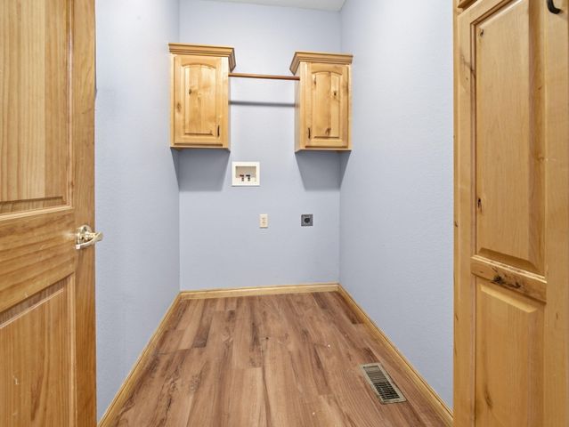 709 N Milton Drive, Nixa, MO 65714