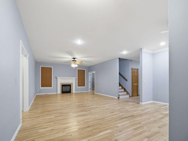 709 N Milton Drive, Nixa, MO 65714