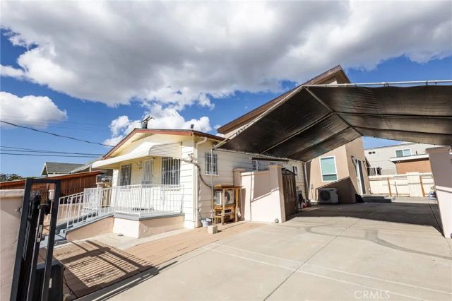 4284 Dwight, San Diego, CA 92105