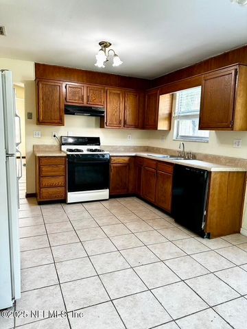 11368 CANVASBACK Court, Jacksonville, FL 32225