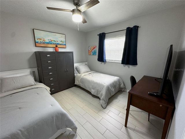 2532 CONSTITUTION BOULEVARD, Sarasota, FL 34231