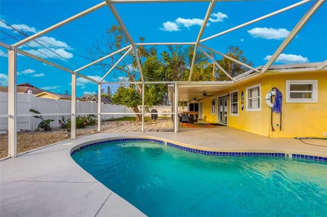 2532 CONSTITUTION BOULEVARD, Sarasota, FL 34231