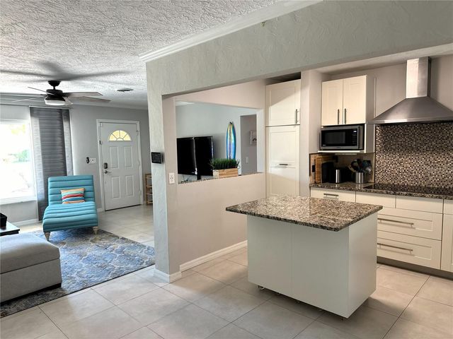 2532 CONSTITUTION BOULEVARD, Sarasota, FL 34231