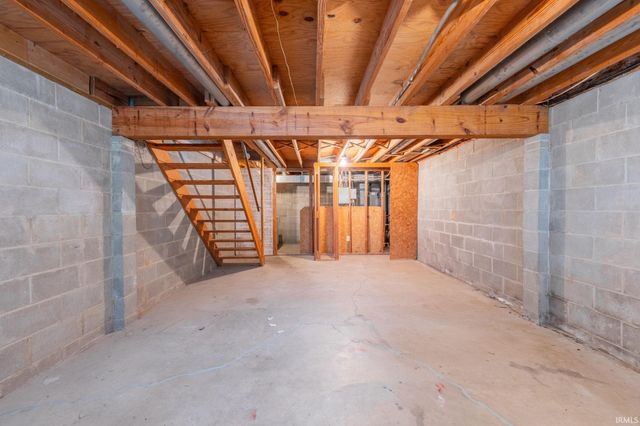 2352 S Burberry Lane, Bloomington, IN 47401