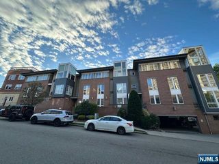 255 Laird Avenue 6, Cliffside Park, NJ 07010