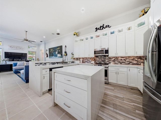 12307 NW 49th St, Coral Springs, FL 33076