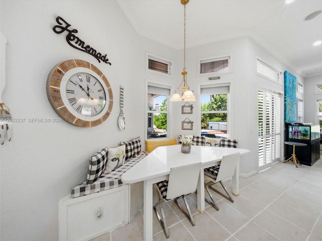 12307 NW 49th St, Coral Springs, FL 33076