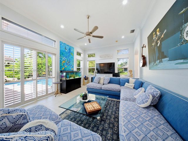 12307 NW 49th St, Coral Springs, FL 33076
