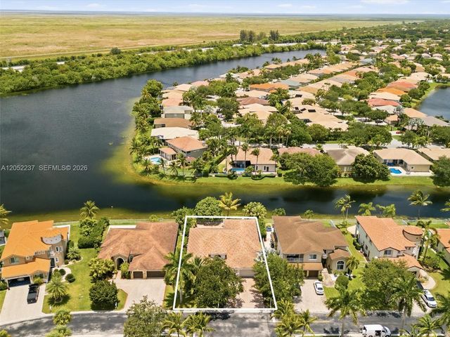 12307 NW 49th St, Coral Springs, FL 33076