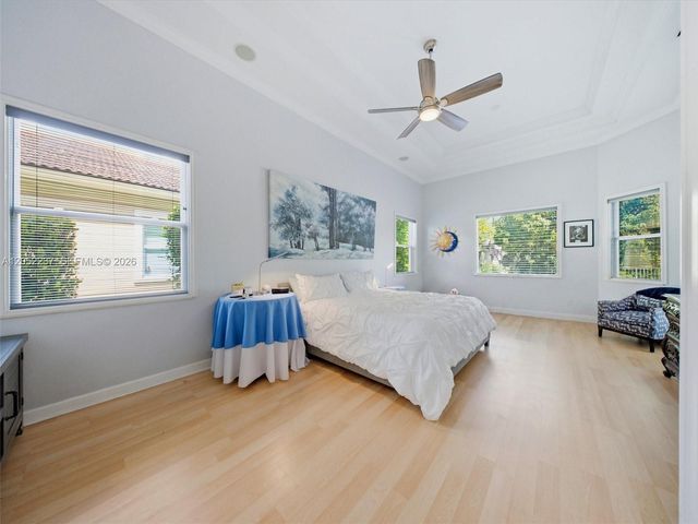 12307 NW 49th St, Coral Springs, FL 33076