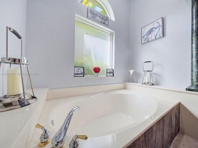 12307 NW 49th St, Coral Springs, FL 33076