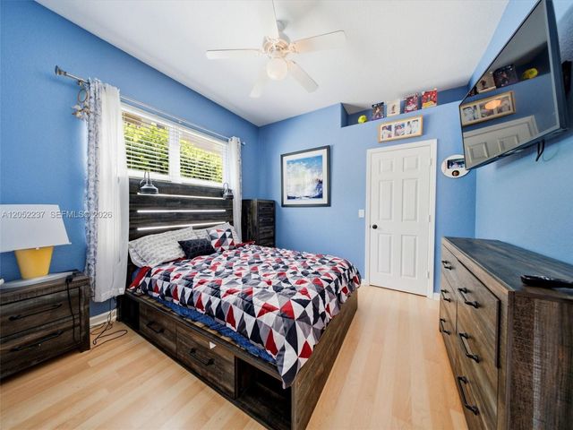 12307 NW 49th St, Coral Springs, FL 33076