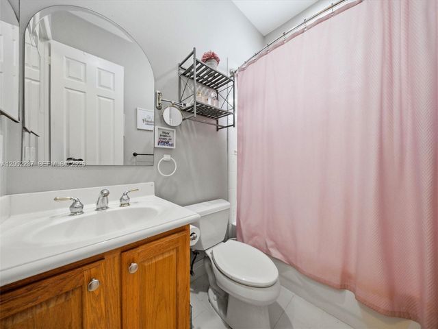 12307 NW 49th St, Coral Springs, FL 33076