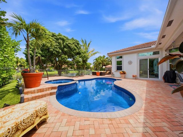 12307 NW 49th St, Coral Springs, FL 33076