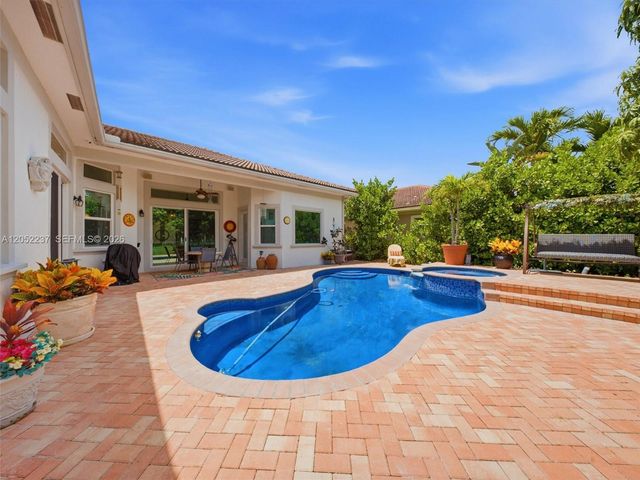 12307 NW 49th St, Coral Springs, FL 33076