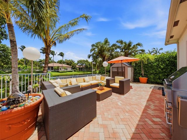 12307 NW 49th St, Coral Springs, FL 33076