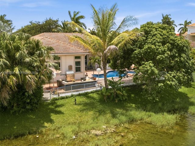 12307 NW 49th St, Coral Springs, FL 33076