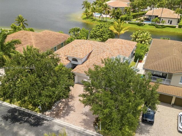 12307 NW 49th St, Coral Springs, FL 33076