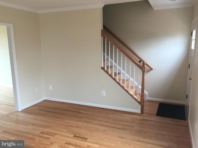 8904 CHERRY ST, Manassas, VA 20110