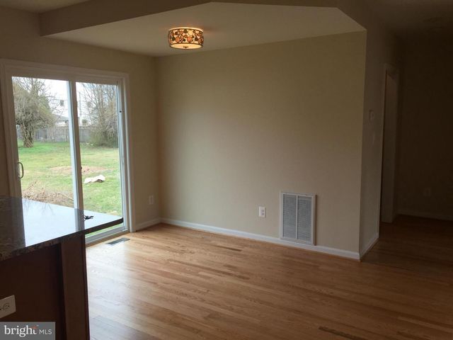 8904 CHERRY ST, Manassas, VA 20110