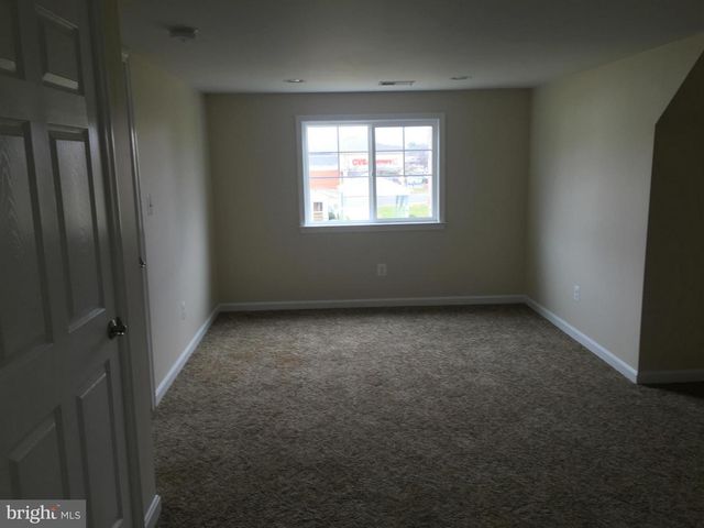 8904 CHERRY ST, Manassas, VA 20110