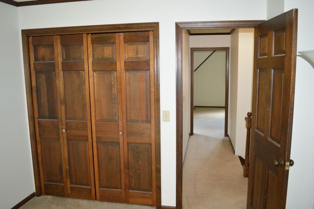 1701 Woodcrest Drive, St. Anne, IL 60964